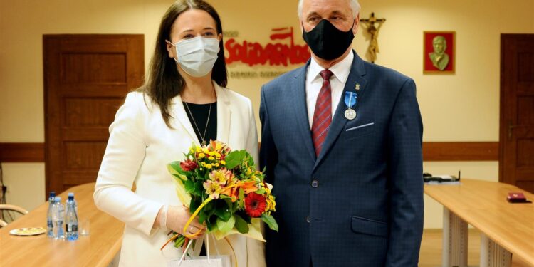 Mielec: Mielczanin uhonorowany Medalem Stulecia Odzyskanej Niepodległości.