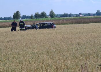 Sokolniki. Auto kilkukrotnie koziołkowało.