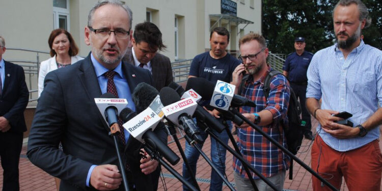 Jeżowe: Wizyta ministra zdrowia zakłócona