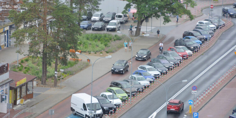 Stalowa Wola: Parkometry nie pomogą na brak miejsc parkingowych na Okulickiego