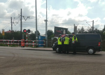 Stalowa Wola: Na wakacjach o zasadach bezpieczeństwa na przejazdach kolejowych