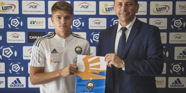 Mielec: Maksymilian Sitek został nowym zawodnikiem PGE FKS Stali Mielec.