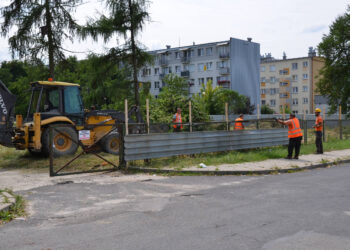 Stalowa Wola: Ruszyła budowa pasywnego żłobko-przedszkola z basenem