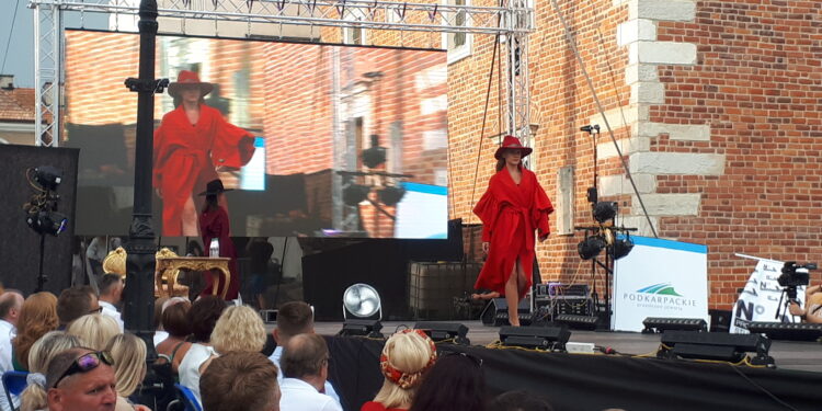 Sandomierz: Dziś Sandomierz Fashion Street.