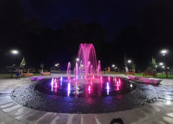 Sandomierz: Czy kolorowe fontanny staną się atrakcją turystyczną?