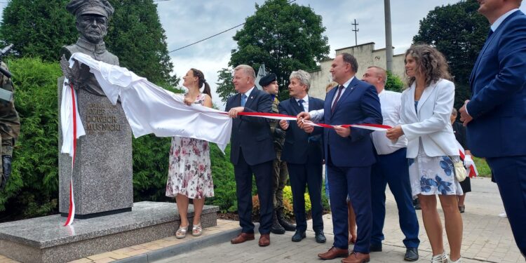 Garbów: Historia zatoczyła koło.