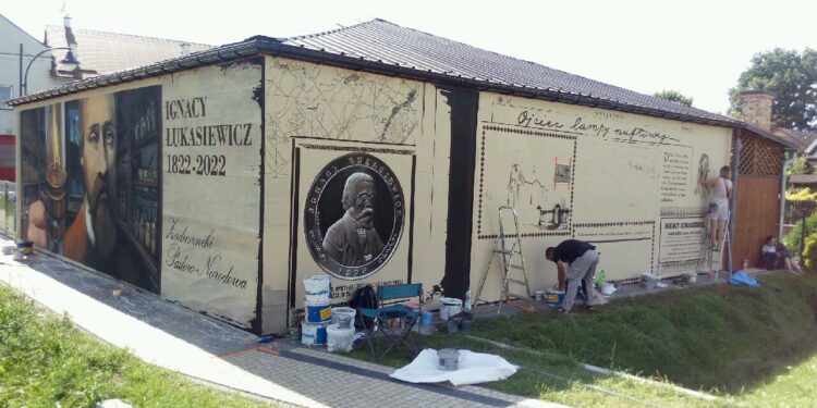Padew Narodowa: Mural Ignacego Łukasiewicza w Padwi Narodowej.