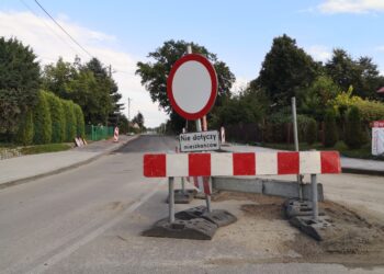 Tarnobrzeg. Ulica Orląt Lwowskich na razie przejezdna tylko dla mieszkańców