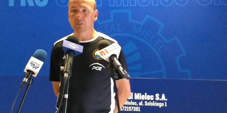 Mielec: Nastawiamy się na trudną walkę.