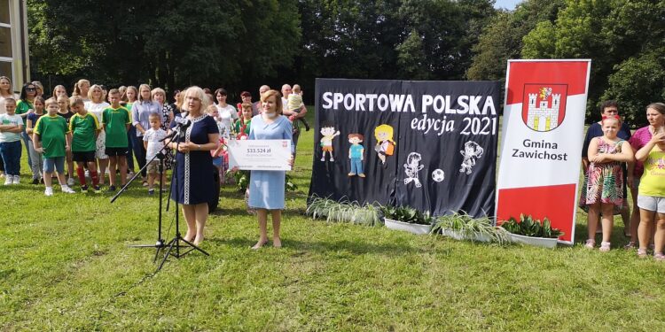 Zawichost. Powstanie nowoczesne boisko wielofunkcyjne