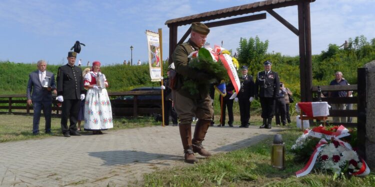 Baranów Sandomierski. W 82 rocznicę przeprawy Armii Kraków przez Wisłę