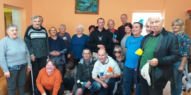 Zawichost: Niepełnosprawni będą jeździć nowym mikrobusem.