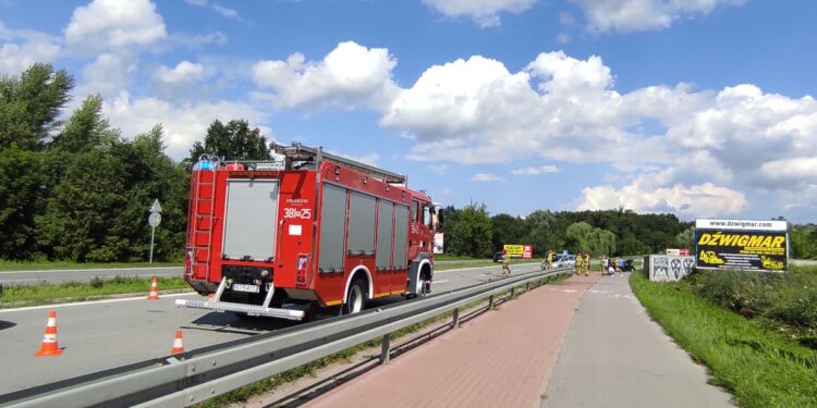 Tarnobrzeg. Kolizja na Wisłostradzie.