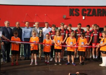 Lipa: Stadion ma nowe zaplecze szatniowe.