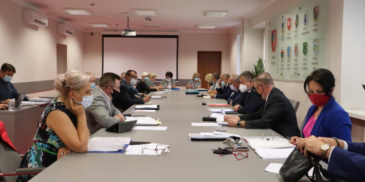 Mielec: Warto rozmawiać o problemach.