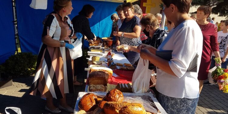 Tarnobrzeg. Święto Chleba w Mokrzyszowie.