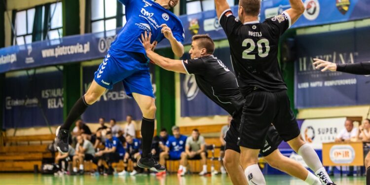 Mielec: Sparing z Piotrkowianinem Piotrków Trybunalski.