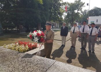 Tarnobrzeg. Uroczystości w 101. rocznicę Bitwy Warszawskiej.