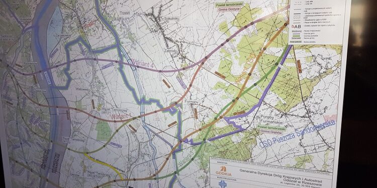 Tarnobrzeg. Trzy i pół miliarda na S74. O planach budowy dróg na Podkarpaciu.