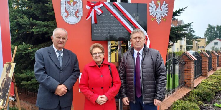 Sandomierz: Upamiętniono porucznika pilota Michała Brzeskiego.