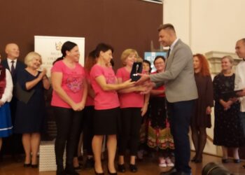 Sandomierz: Srebrna Chochla dla gminy Zawichost i KGW z Czyżowa Szlacheckiego..