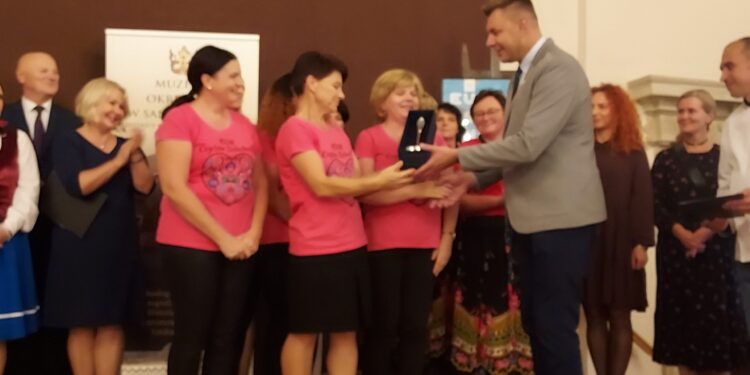 Sandomierz: Srebrna Chochla dla gminy Zawichost i KGW z Czyżowa Szlacheckiego..