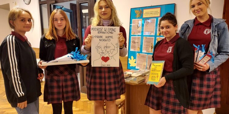 Sandomierz: 200. rocznica urodzin Norwida. Dzień norwidowski w 'Katoliku’.