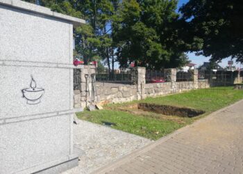 Sandomierz: Kolejne kolumbarium na cmentarzu na Krukowie.