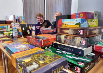 Staszów: „Wyloguj się do gry – powiat staszowski z planszówkami”.