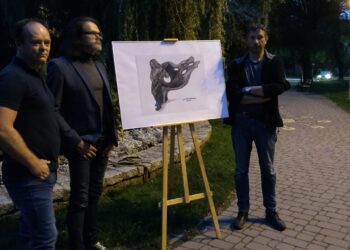 Mielec: Ławeczka Jacka Polaka.