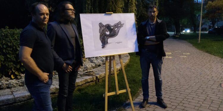 Mielec: Ławeczka Jacka Polaka.