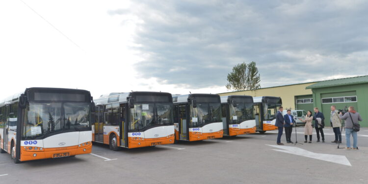 Sandomierz: Nowe autobusy, w piątek niespodzianki dla mieszkańców.