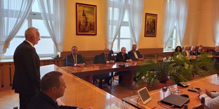 Tarnobrzeg. Dwie nowe dyrektorki. Dziesięciu kontynuuje pracę.