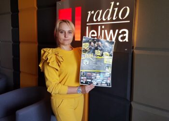 Tarnobrzeg. Bieg z przeszkodami. Czołganie, wraki samochodów i sterty opon.