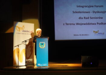 Mielec: Forum Szkoleniowo-Dyskusyjne dla Rad Seniorów.