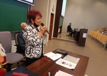 Rozmowa z Krystyną Frąszczak prezeską Stowarzyszenia Uniwersytet III Wieku w Tarnobrzegu.