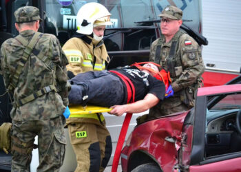 Nisko: Wypadek masowy, uchodźcy, zagrożenie i działania ratownicze podczas ćwiczeń SAN.