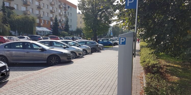 Tarnobrzeg. Strefa płatnego parkowania funkcjonuje od blisko dwóch miesięcy.