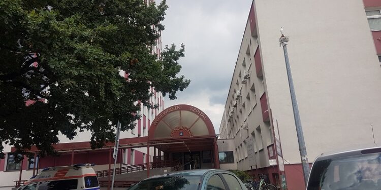 Tarnobrzeg. W szpitalu zakaz odwiedzin.