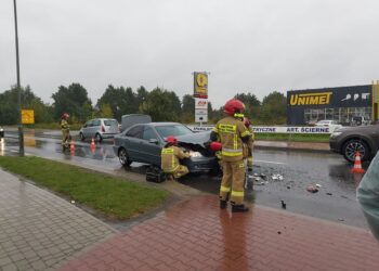 Tarnobrzeg. Trudne warunki na drogach. Uwaga kierowcy.