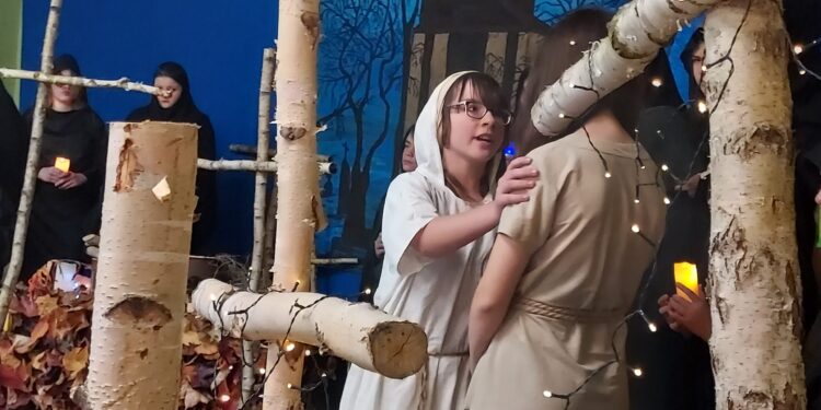 Góry Wysokie: Wielki teatr w małej szkole.