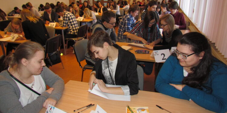 Staszów, Świętokrzyskie: Rusza Olimpiada „Warto wiedzieć więcej”.