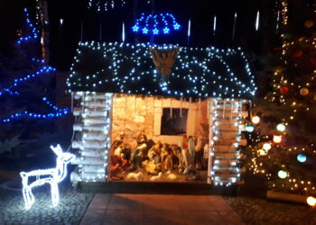 Sandomierz: Kiermasz Mikołajkowy po raz pierwszy na placu 3 Maja.