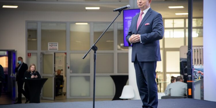 Region: Polski klaster kosmiczny zaczyna swe życie