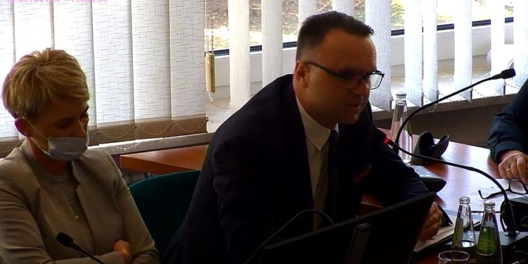 Mielec: Rondo byłby tu wskazane.