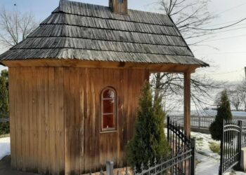 Przecław: Cenny zabytek pod opieką gminy.