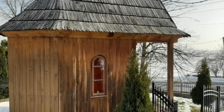 Przecław: Cenny zabytek pod opieką gminy.