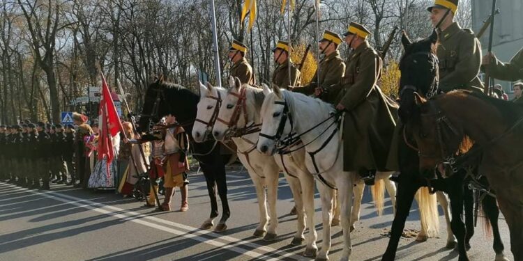 Sandomierz: Radośnie i patriotycznie.