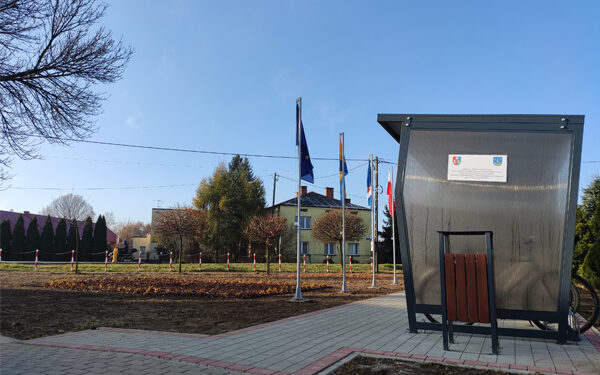 Gorzyce. Rower przy urzędzie zostawisz pod dachem