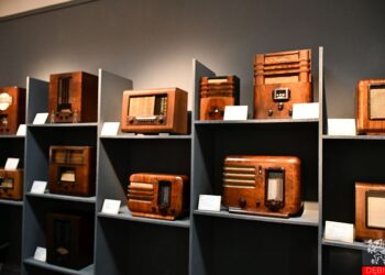 Dębica: Radio Nostalgia.